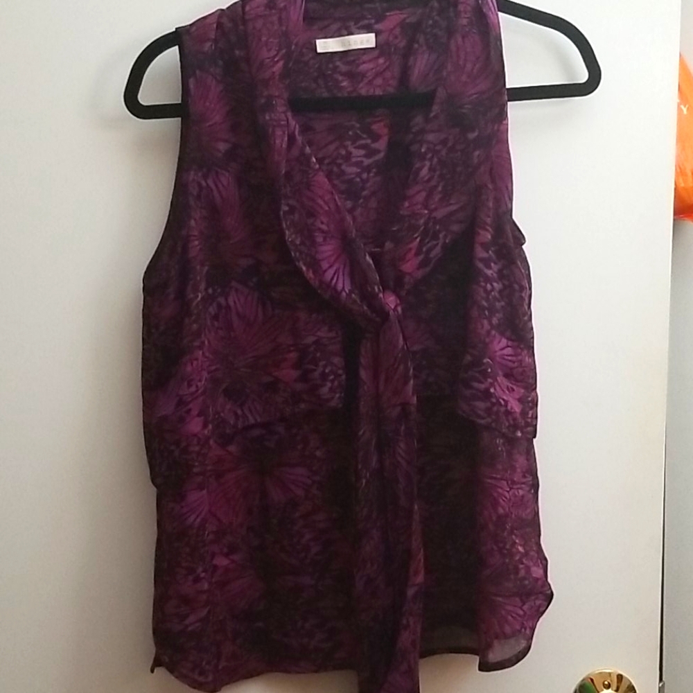 Hinge purple top